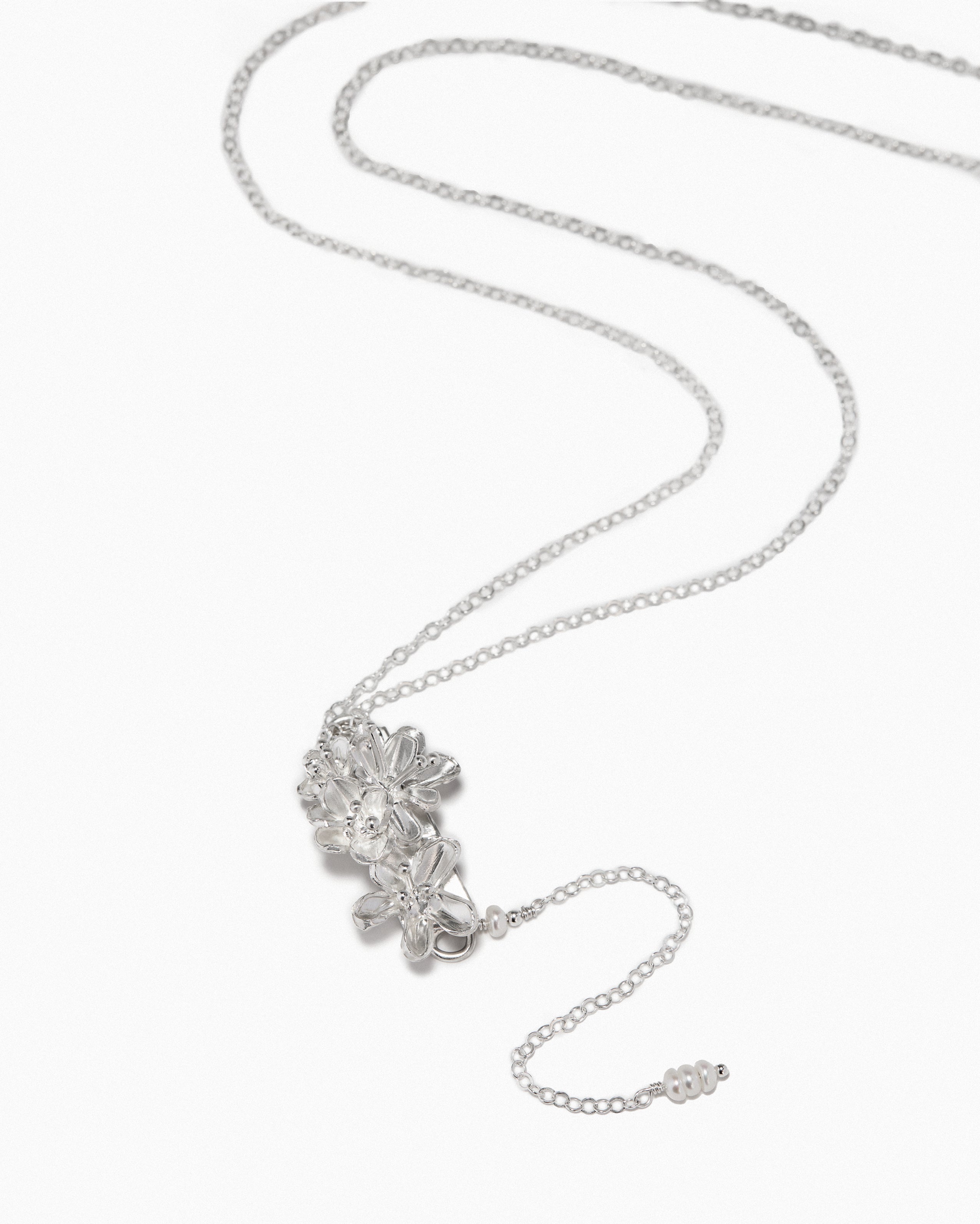 Lariat Drop Bouquet Pearl Necklace