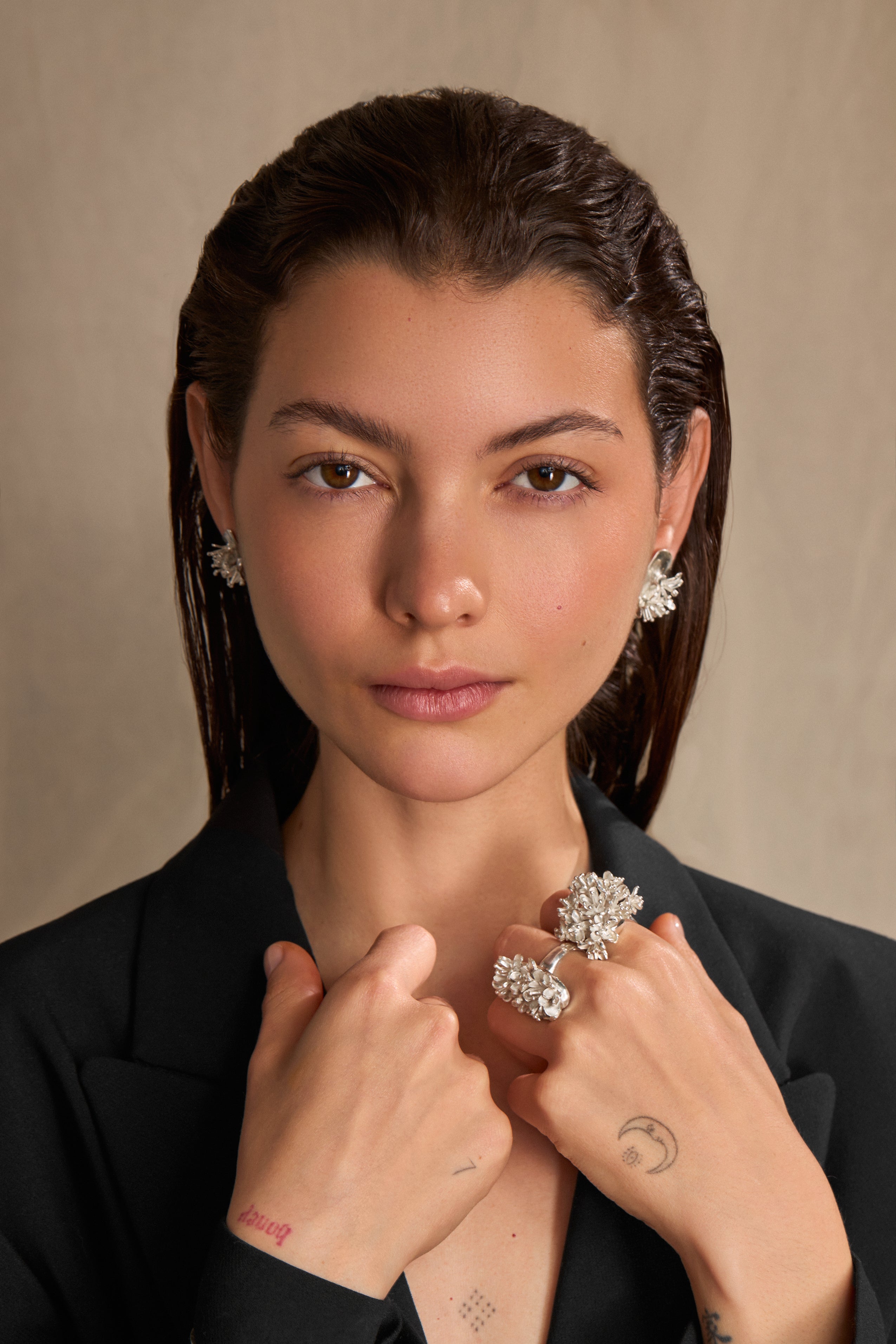 Trois Fleurs Earrings