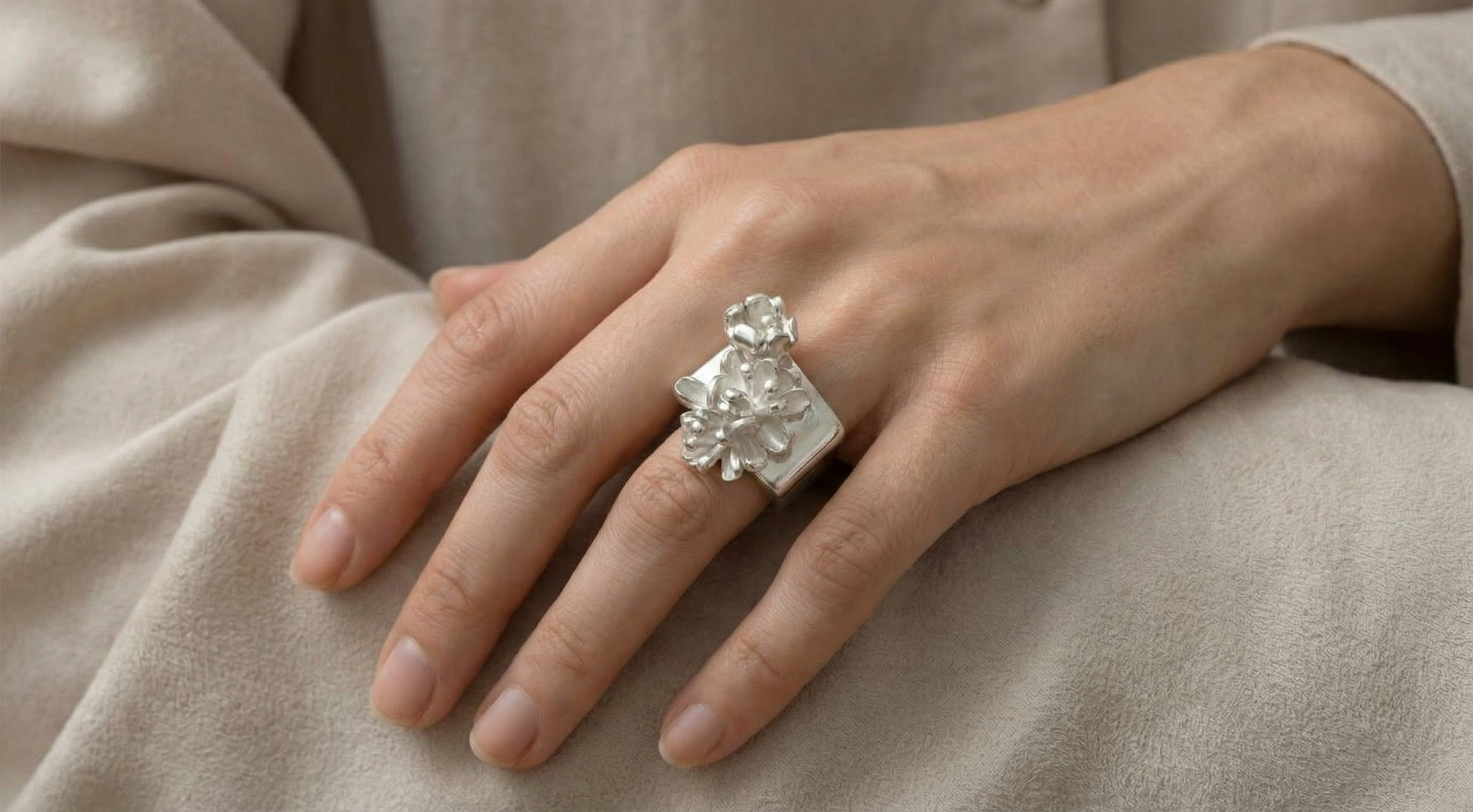 Silver Flower Square Ring