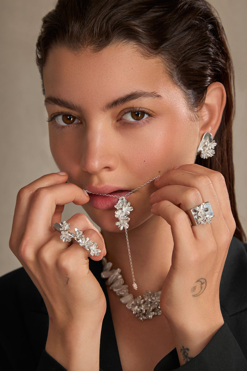 Lariat Drop Bouquet Pearl Necklace