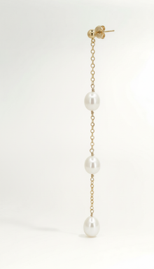 Drop Chain 3 Oval Pearl Earrings