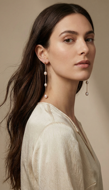Drop Chain 3 Oval Pearl Earrings