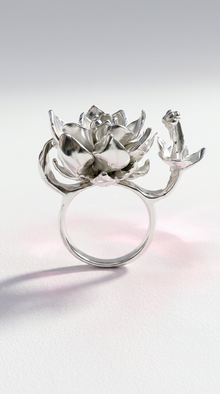 Amor de Madre Fleur Ring