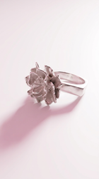 Single Bloom Ring
